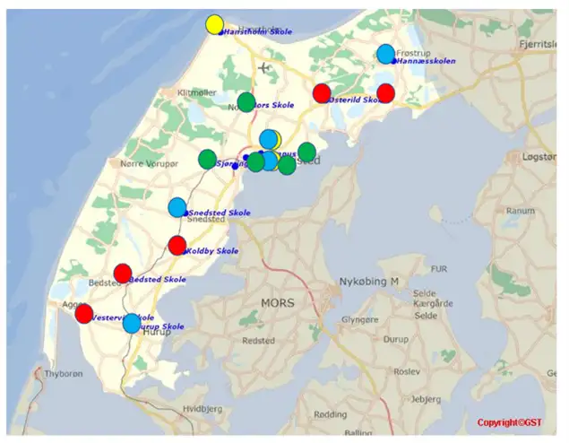 Billedet viser en oversigt over Thisted Kommune med skoler markeret. De r&oslash;de skoler er der er lukningstruet. Kontakt evt. afdelingen for en gennemgang. 